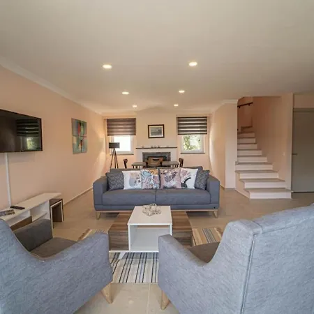 Amazing Duplex With Fascinating View And Shared Pool In Gocek Apartamento *